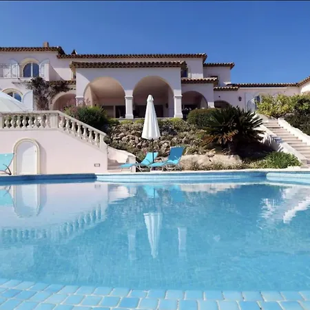 Villa Prestigieuse Vue 180° Sur Le Golfe St Tropez - Mackenzie *
