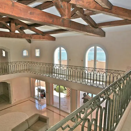 Villa Prestigieuse Vue 180° Sur Le Golfe St Tropez - Mackenzie